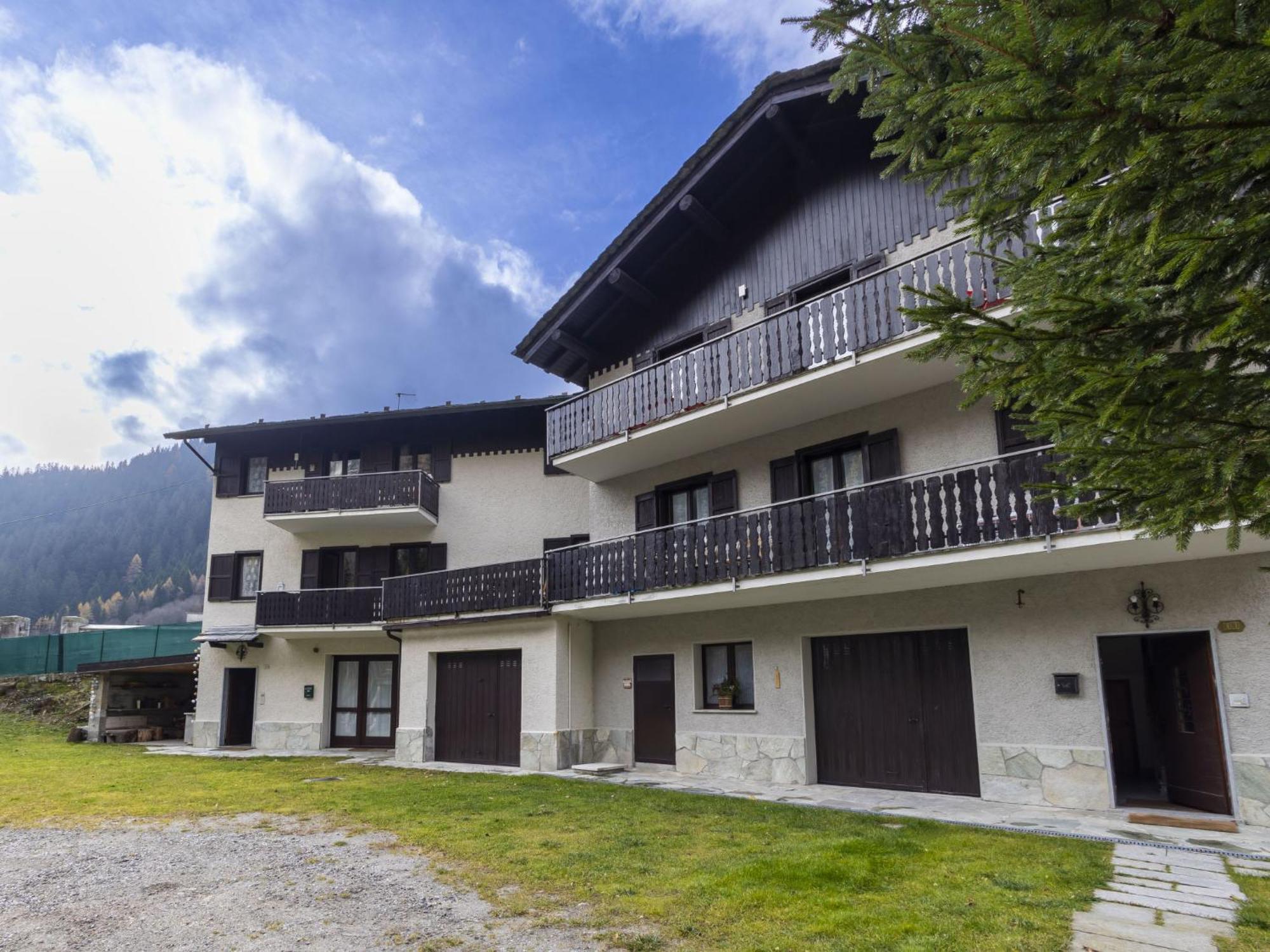 Apartment Isola Di Madesimo Apartments-1 By Interhome Екстериор снимка